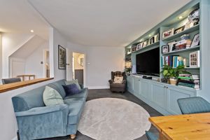 Family Room- click for photo gallery